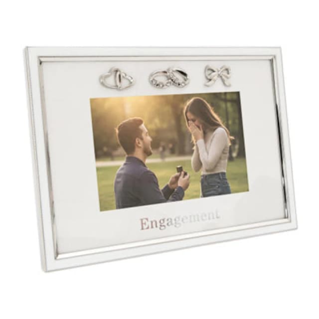 Happy Homewares Modern Engagement 4X6 Photo Frame In Nickel Plating With Double Rings