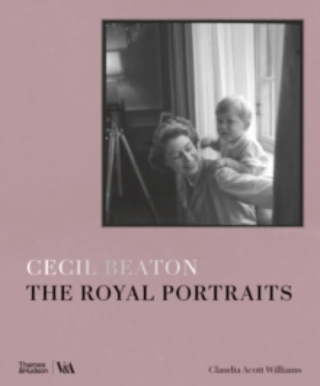 Cecil Beaton - The Royal Portraits. Hardback. By Claudia Acott Williams, Cecil Beaton Books