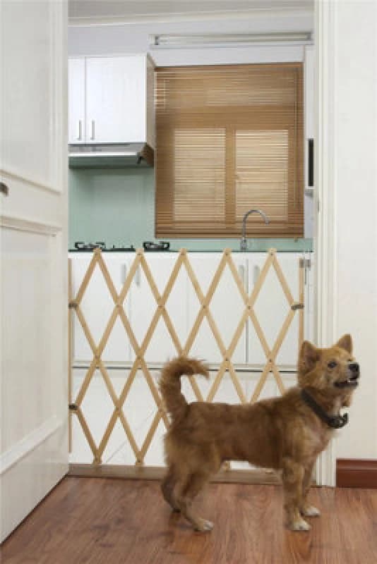 Bettacare Expandable Pet Barrier, 60Cm - 108Cm, Natural, Wood, Retractable Dog Safety Gate, Barrier For Puppy And Dog