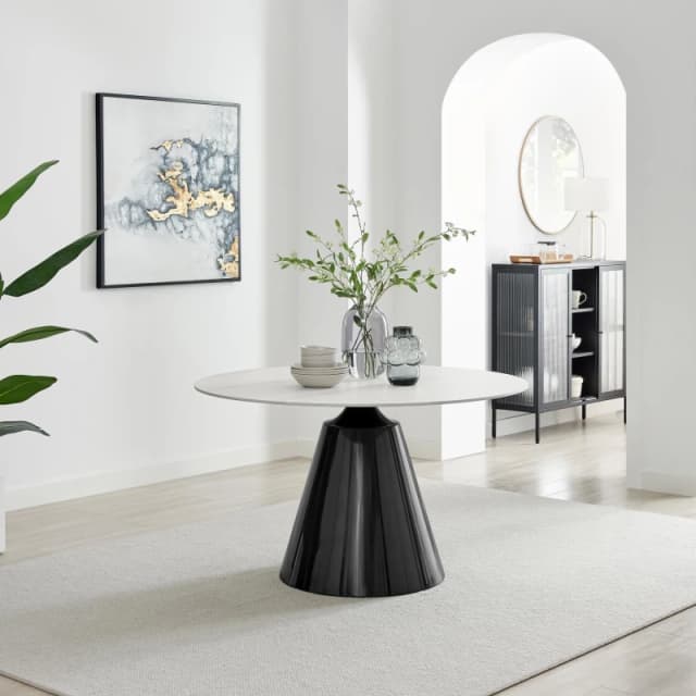 FurnitureboxUK FurnitureboxUK Nina White Marble Effect Round Ceramic Dining Table in Off White Off White One Size Unisex 5056784308035