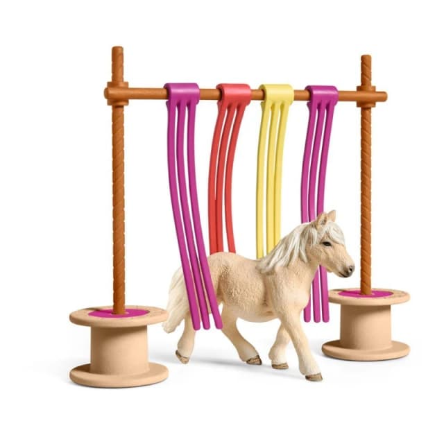 Figurine: Schleich Farm World Pony Curtain Obstacle Toy Playset, Multi-colour, 3 to 8 Years (42484) Multi