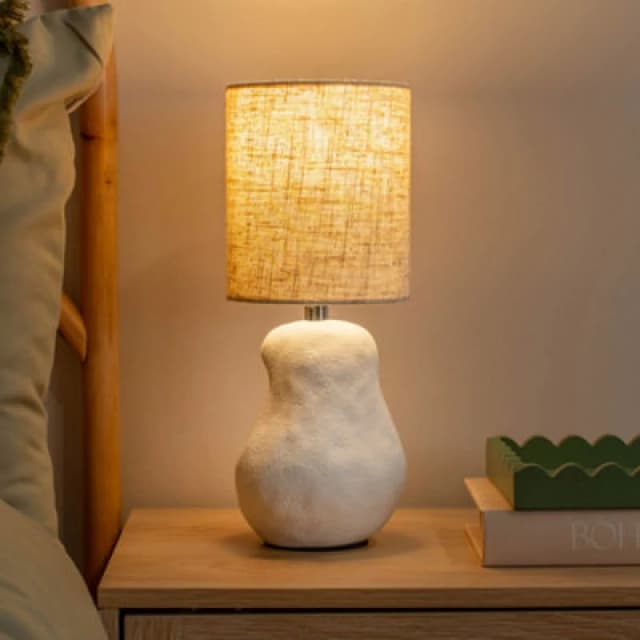 ValueLights ValueLights Mae Natural Linen Lamp Shade White Abstract Sandblast Ceramic Table Lamp White One Size Unisex 5016529271932