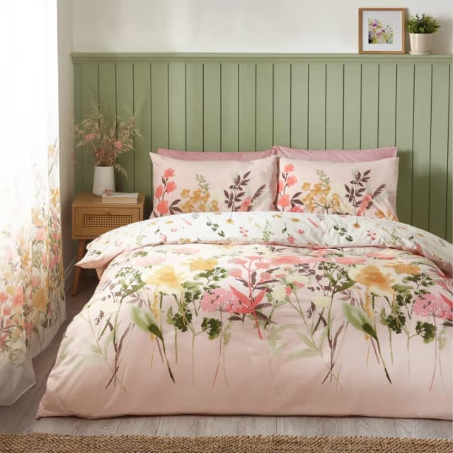 Catherine Lansfield Countryside Floral Reversible Duvet Cover Bedding Set Pink