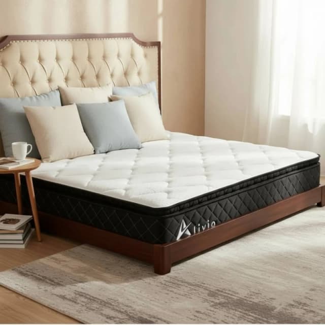 Alivio Breathable Soft Knitted Microfiber Mattress with 7-Zone Support in White Size: King White Unisex King