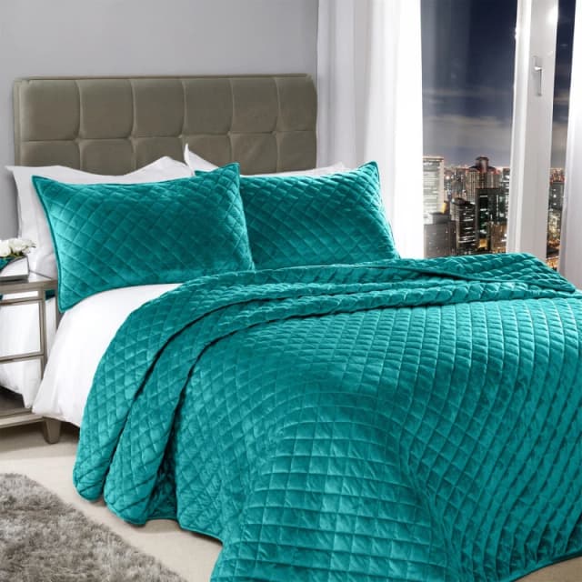 Emma Barclay Regent Bedspread with 2 Matching Pillow Shams Emerald Green BREGBEDEMG