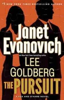 The Pursuit by Janet Evanovich Hardback