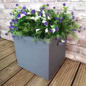 EDA - 29cm Square Strong Plastic Garden Indoor / Outdoor Pot Planter With Water Retention zone - Light Grey