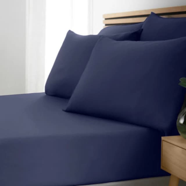 Catherine Lansfield Catherine Lansfield 'So Soft Easy Iron' Fitted Sheet in Navy Size: Double Fitted Navy Double Fitted Unisex 5057681138077