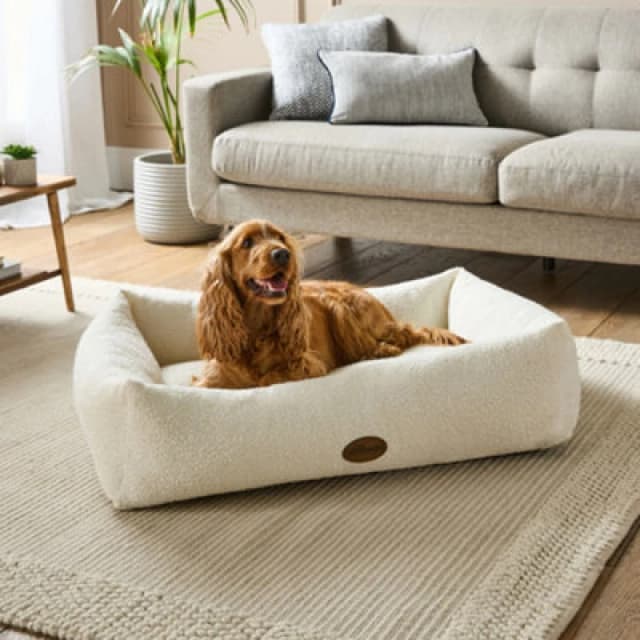 Silentnight Ultimate Deep Sleep Boucle Box Pet Bed - Small - Natural - Medium One Colour WF9ZY Unisex