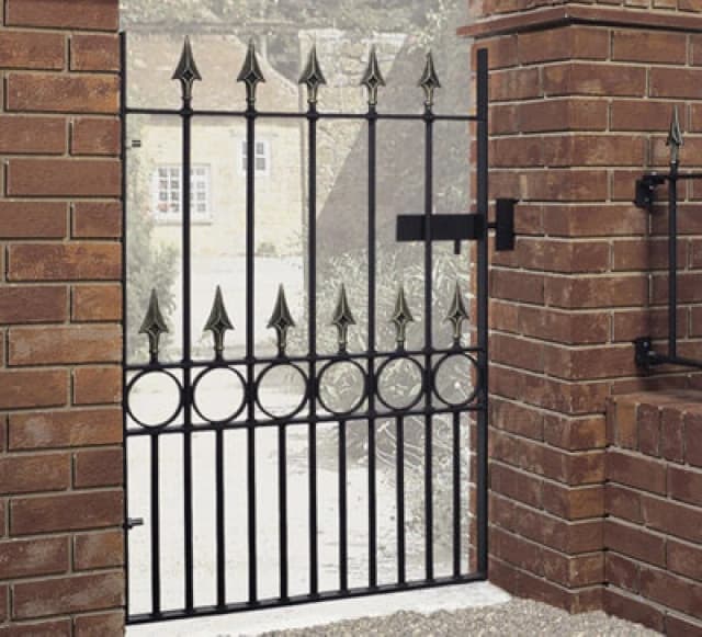 Burbage Iron Craft Balmoral Premium Range Spear Top Single Gate - Solid Steel - Fits Gap Of 914mm X 1168mm High - Electro Galv./black Powder Coated