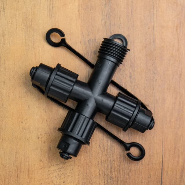 9cm x 10cm Black Plastic 3 Way Connector Max for Connectable String Lights