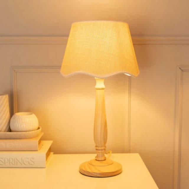 ValueLights Victoria Light Wood Candlestick Table Lamp with Linen Scallop Trim Tapered Shade White