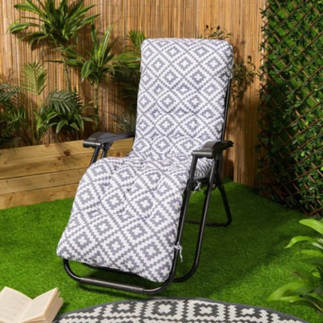 OHS OHS Gravity Chair Seat Cushion Filled Outdoor Garden Water Resistant in Light Grey Light Grey One Size Unisex 5027434209163