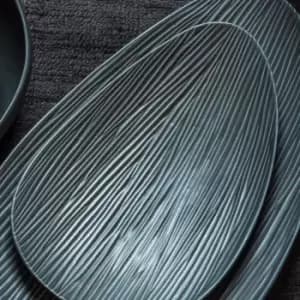 Crossland Grove Zooma Platter Charcoal Small