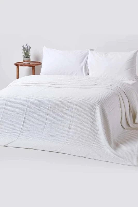 Homescapes Organic Cotton Waffle Blanket/ Throw White, 250 X 230 Cm