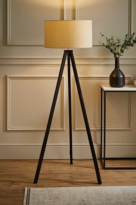 ValueLights ValueLights Barbro Black Wood Tripod Floor Light Lamp with Reni Drum Shade in Natural Natural One Size Unisex 5059406035081