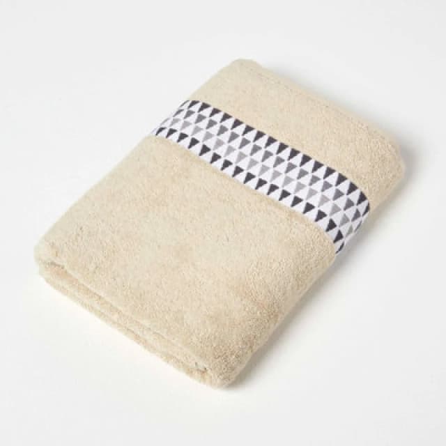 Homescapes Geometric 100% Cotton Bath Towel, Beige