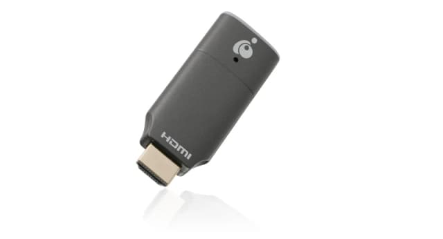 iogear GWAVR4K Wireless display adapter HDMI/USB Full HD Dongle