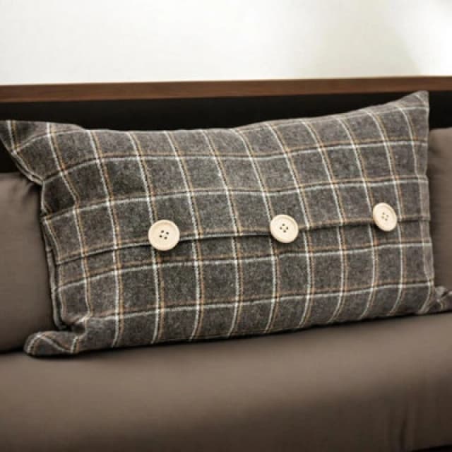 MSL 30 X 50CM BROWN VELVET CUSHION COVER ONLY