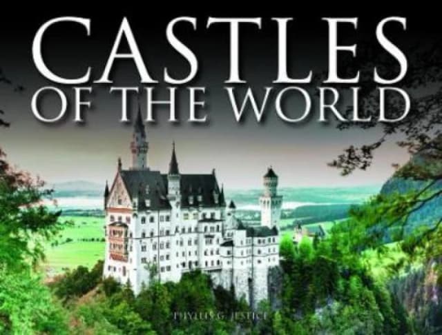 Castles of the World Paperback / softback