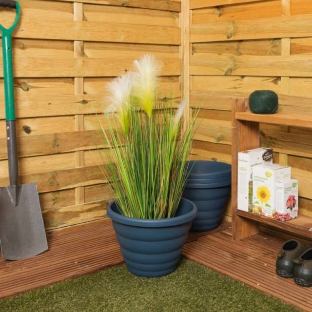 Wham Beehive 4 x 32cm Round Plastic Garden Planters in Navy Size: 4 x 32cm Navy Unisex 4 x 32 cm