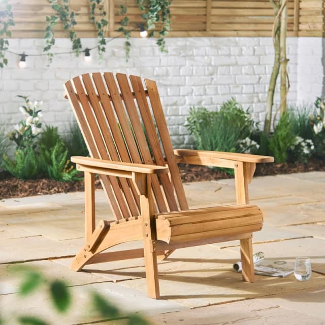 VonHaus Teak Oil Coated Hardwood Adirondack Garden Chair in Natural Size: 1 Pack Natural Unisex 1 Pack