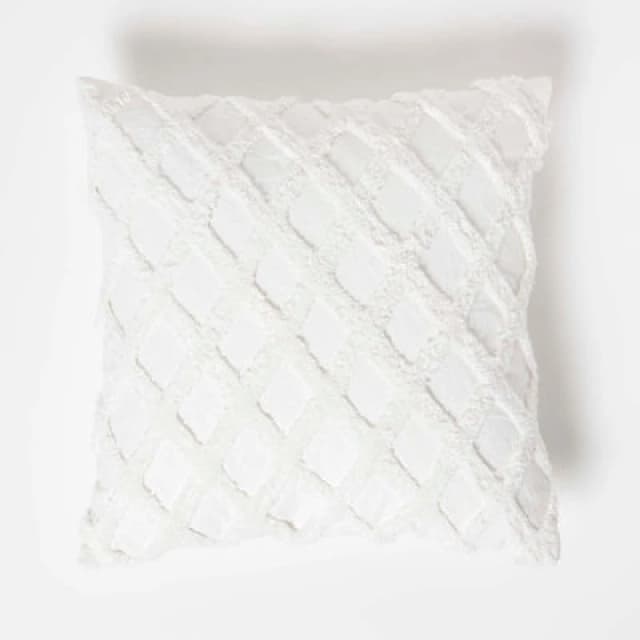 Homescapes Geometric Diamond White Tufted Cotton Cushion 45 X 45 Cm