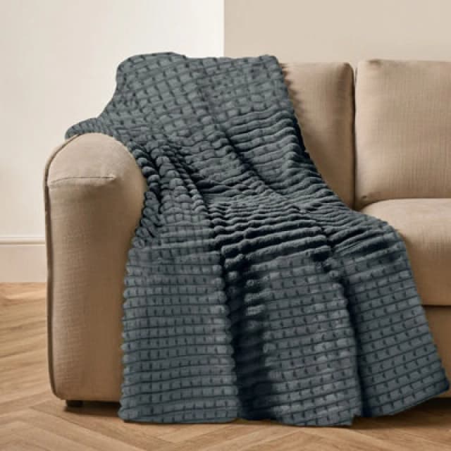 Velosso Elegant Waffle Style Ribbed Thermal Plush Throw - Cosy Winter Embossed Fur Blanket For Sofa, Bed - 200Cm X 240Cm - Charcoal