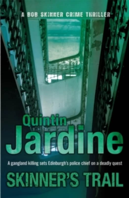 Skinner's Trail. Paperback. By Quintin Jardine Books