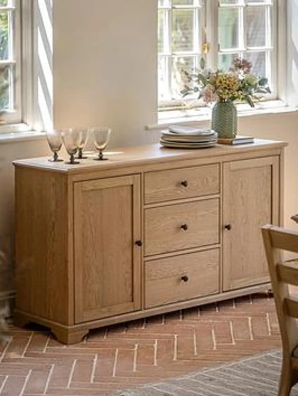 SO'HOME Harriet Oak 2 Door Sideboard Light Oak Wood ONE SIZE