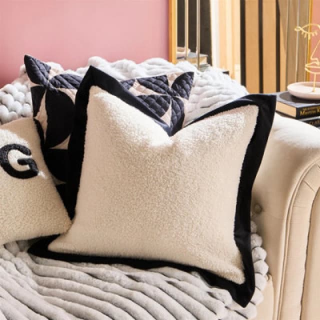 OHS OHS 2 Pack Oxford Edge Boucle Square Cushion Covers, White/Black Size: 45cm x 45cm White 45cm x 45cm Unisex 5027434226276