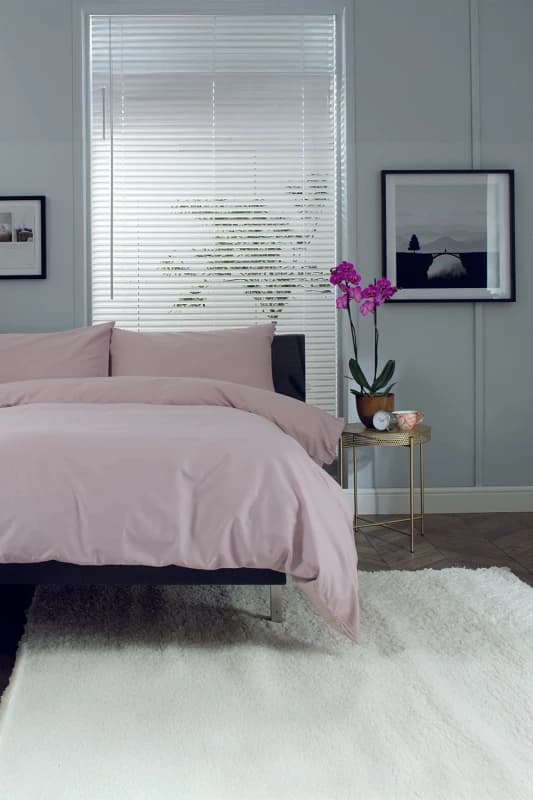 The Lyndon Company The Lyndon Company Luxury 100% Cotton 200 Thread Count Duvet Cover Set in Pink Size: Single Pink Single Unisex 5054990057273