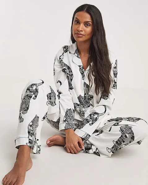 Chelsea Peers Chelsea Peers Lotus Tiger Print PJ Set OFF White Female 24 LO26808