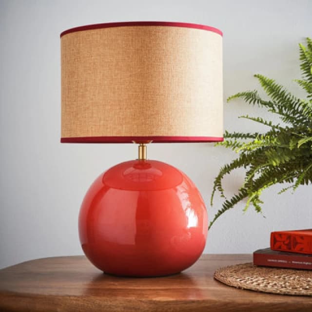 K Living Lata Red Ceramic Table Lamp 44Cm Tall Glossy Glazed Base With Textured Fabric Shade