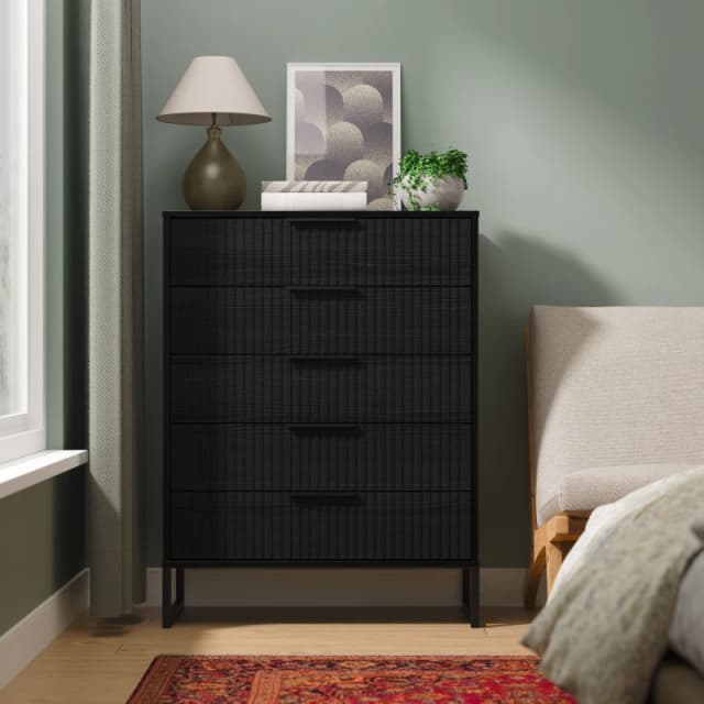 Ready Assembled 2 U Menai 5 Drawer Chest (Ready Assembled) in Black Size: Large Black Unisex Large