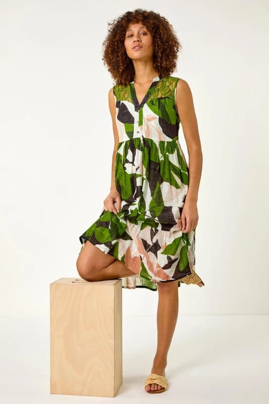Roman Leaf Print Tiered Smock Midi Dress Green