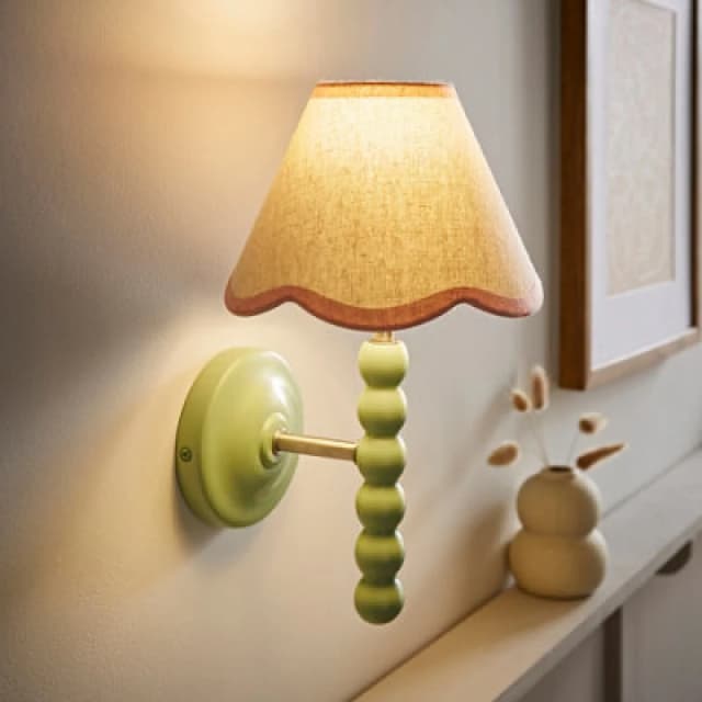 Valuelights Bobbin Green Wall Light With Pink Trim Scallop Shade And Bulb