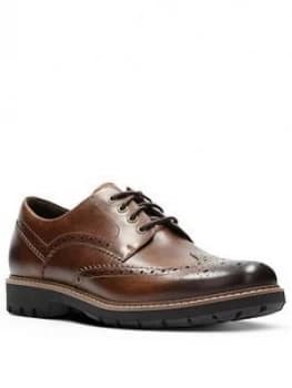 Clarks Batcombe Wing Shoes - Dark Tan