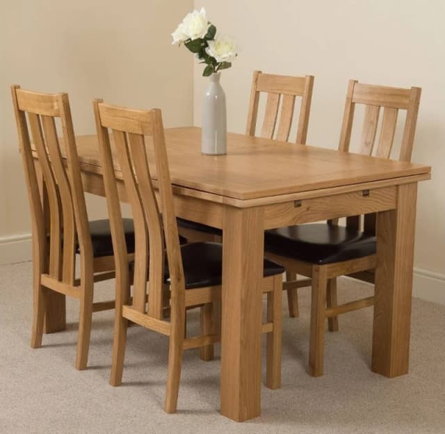Thats Furniture Richmond 140-220cm Oak Extending Dining Table & 4 Princeton Chairs in Brown Brown Unisex