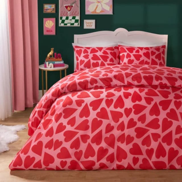 OHS OHS Heart Duvet Cover Quilt Pillowcase Microfibre Valentines Bedding Set in Red Size: King Red King Unisex 5027434204250