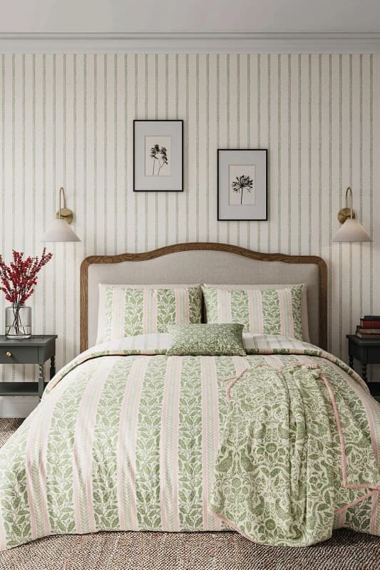Helena Springfield Helena Springfield 'Oak Stripe' Cotton Duvet Cover Set in Green Size: Single Green Single Unisex 5016709715416