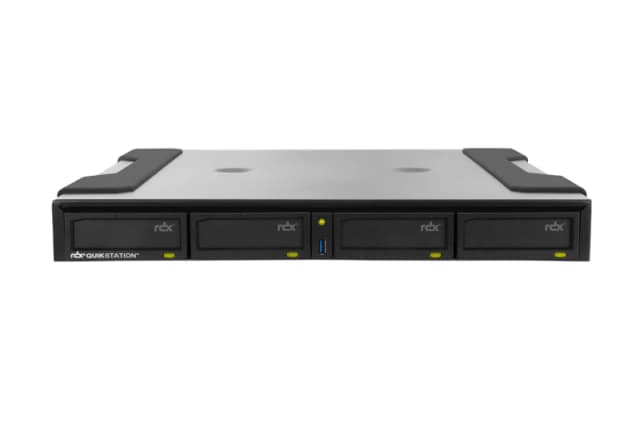 Overland-Tandberg O-T RDX QuikStation 4 DT. 4-Bay. 4x 1GB Ethernet. re
