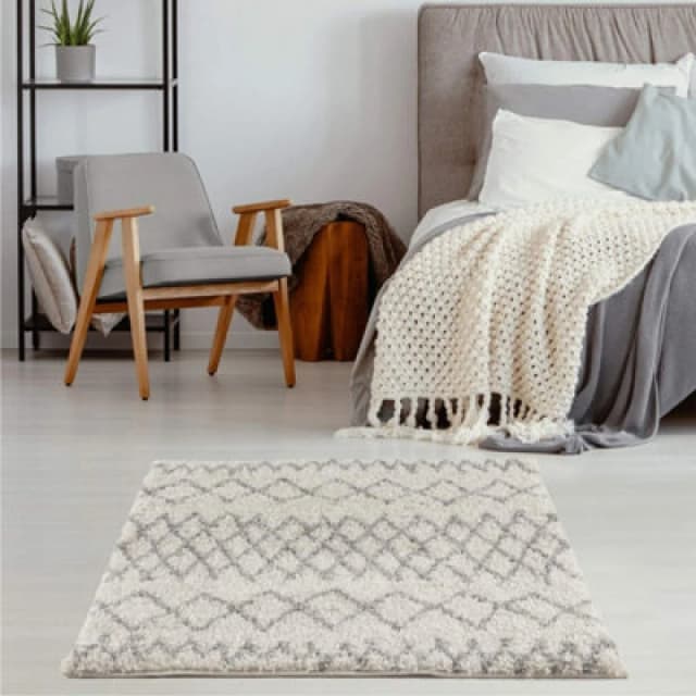 THE RUGS Soft Tangier Shaggy Rugs & Runners Ivory & Grey Living Room Size: 120cm x 120cm Ivory Unisex 120cm x 120 cm