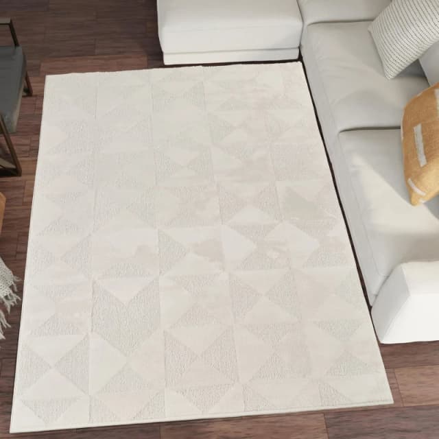 Hamilton Modern Metallic Sheen Area Rug - Mosaic Geometric Triangle Design Cream 200Cm X 290Cm