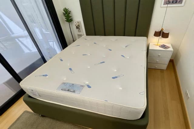Knight Sleep Coolmax Gel Memory Spring Mattress With Edge Support in White Size: Small Single White Unisex Small Single