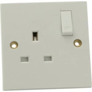 Smj 1 Gang 13Amp Switched Socket 240v