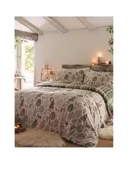 Dreams & Drapes Woven D&D Winter Forest Check Duvet Cover Set Green - Sk