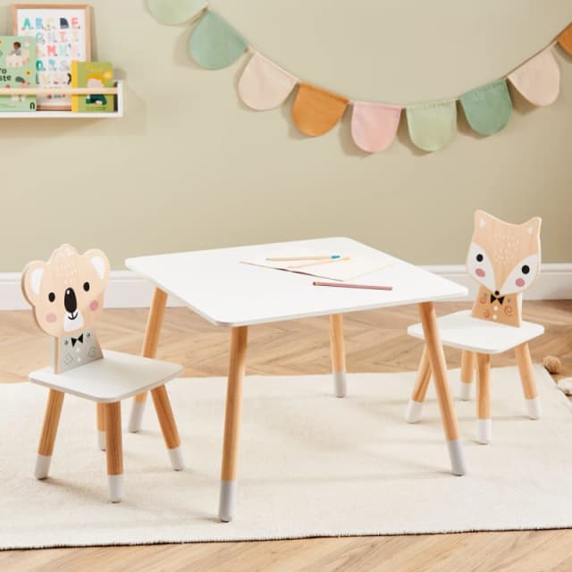 Tooky Toy Studio Wooden Kids Animal Table and 2 Chair Set Animal Beige unisex One Size