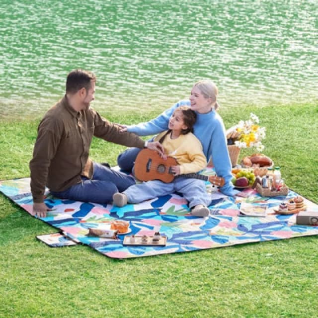 Songmics Large Waterproof Picnic Mat, Ideal For Camping, Garden, Park, And Beach, Easily Washable And Foldable, Colourful Fern