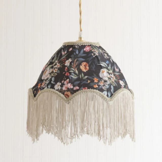 ValueLights ValueLights Peony Scalloped Floral Fabric Classic Lamp Shade with Cream Tassels and LED Bulb Multi One Size Unisex 5059406065743